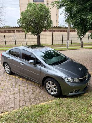 HONDA CIVIC 1.8 EXS 16V FLEX 4P AUTOMÁTICO HONDA CIVIC 1.8 EXS 16V FLEX 4P AUTOMÁTICO